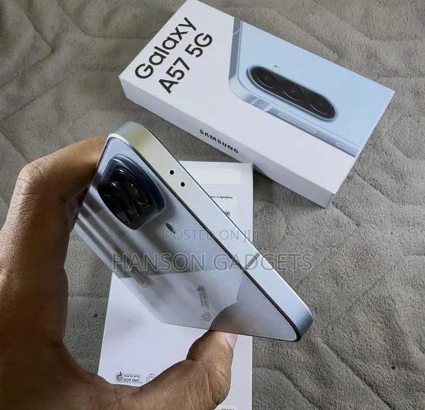 New Samsung Galaxy A57 256 GB Blue · Photo 1