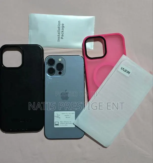 Apple iPhone 13 Pro Max 256 GB Blue · Photo 1