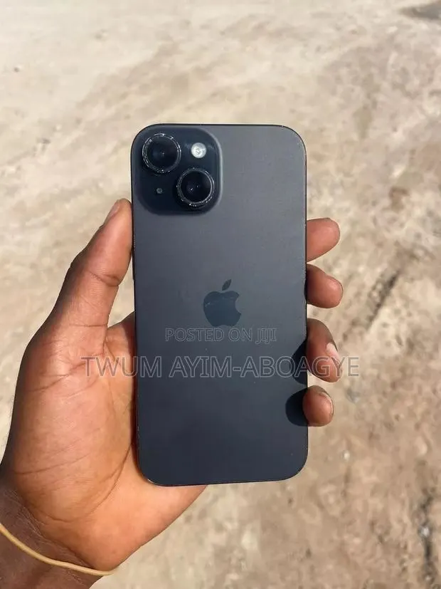 Apple iPhone 15 128 GB Black · Photo 1