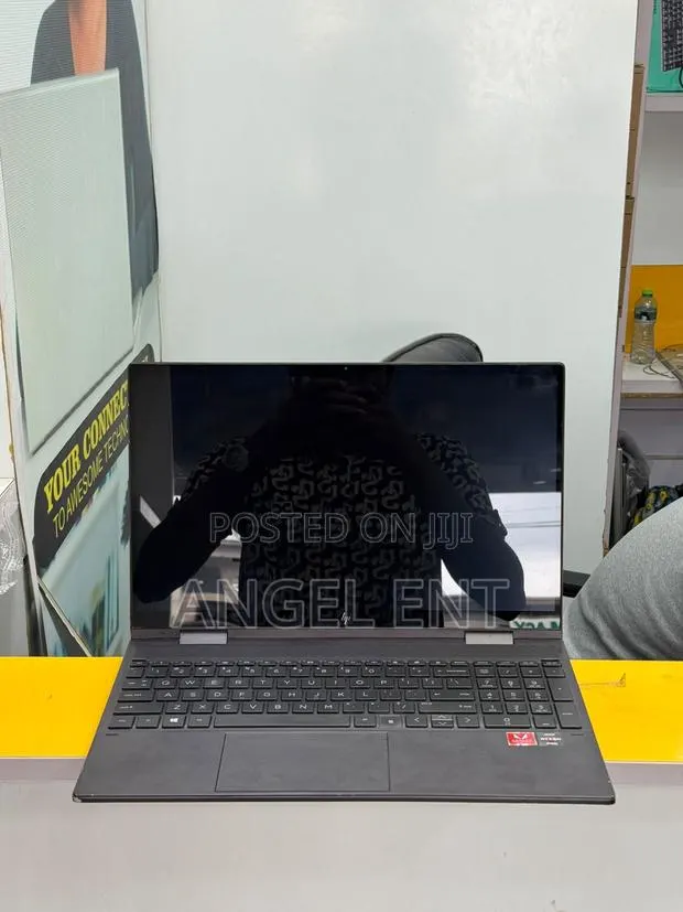 Laptop HP Envy 15 8GB AMD Ryzen 7 SSD 512GB · Photo 1