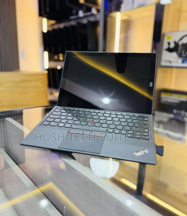 Laptop Lenovo ThinkPad X1 Tablet (3rd Gen) 8GB Intel Core M SSD 256GB · Photo 1