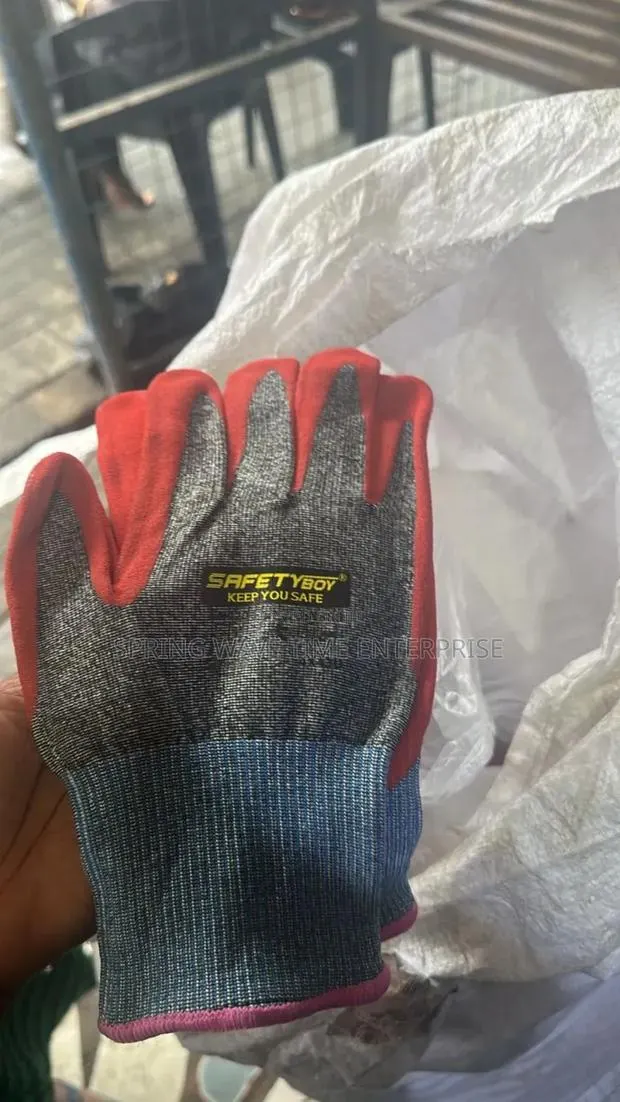 Safetyboy Anticut Hand Glove · Photo 1