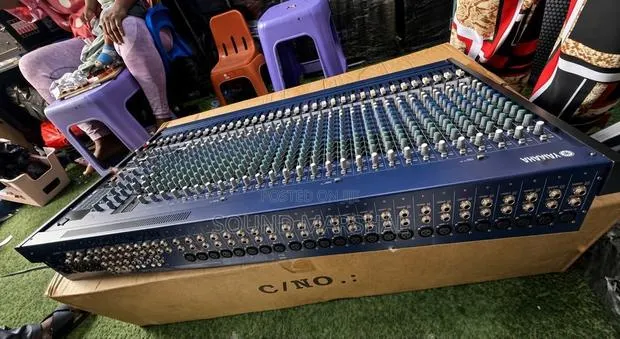 MG32 Channel Amplifier · Photo 1