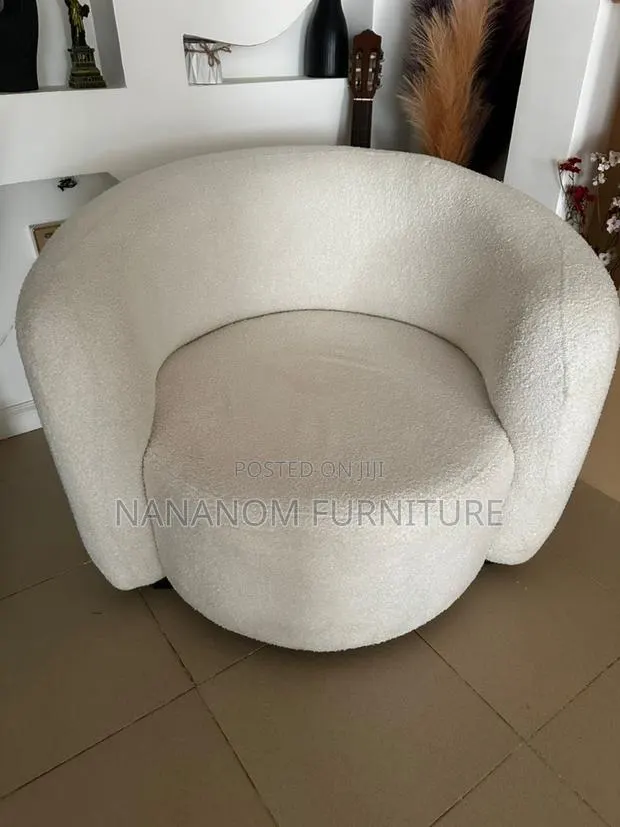 Modern Single Sofa · Photo 1