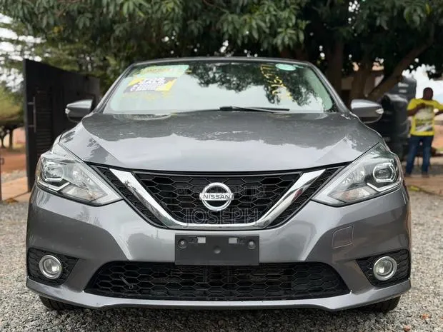 Nissan Sentra SR 2016 Gray · Photo 1