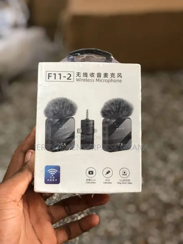 F11-2 Wireless Microphone · Photo 1