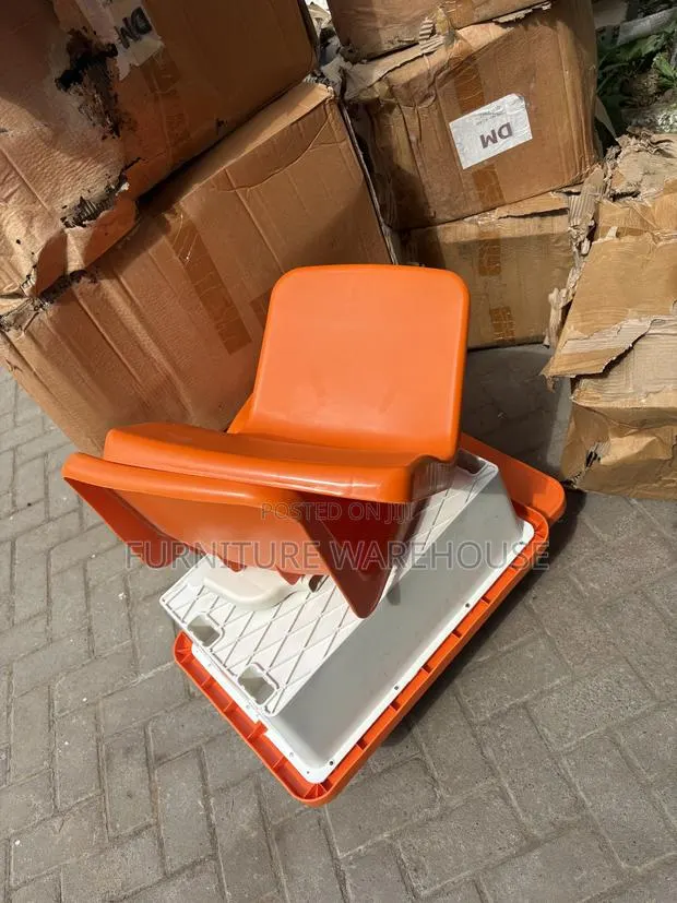 Strong Plastic Study Desk · Photo 2