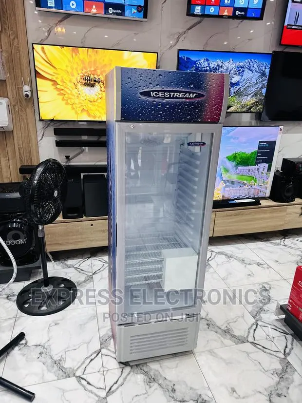 Latest UNI-400C 338LTRS—Display Icestream · Photo 1
