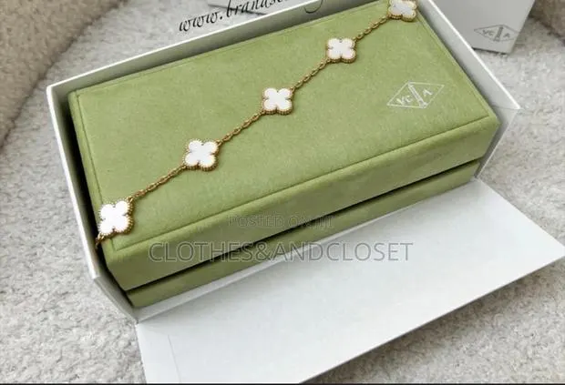 Van Cleef Arpels Vintage Alhambra 5-motif Bracelet · Photo 1
