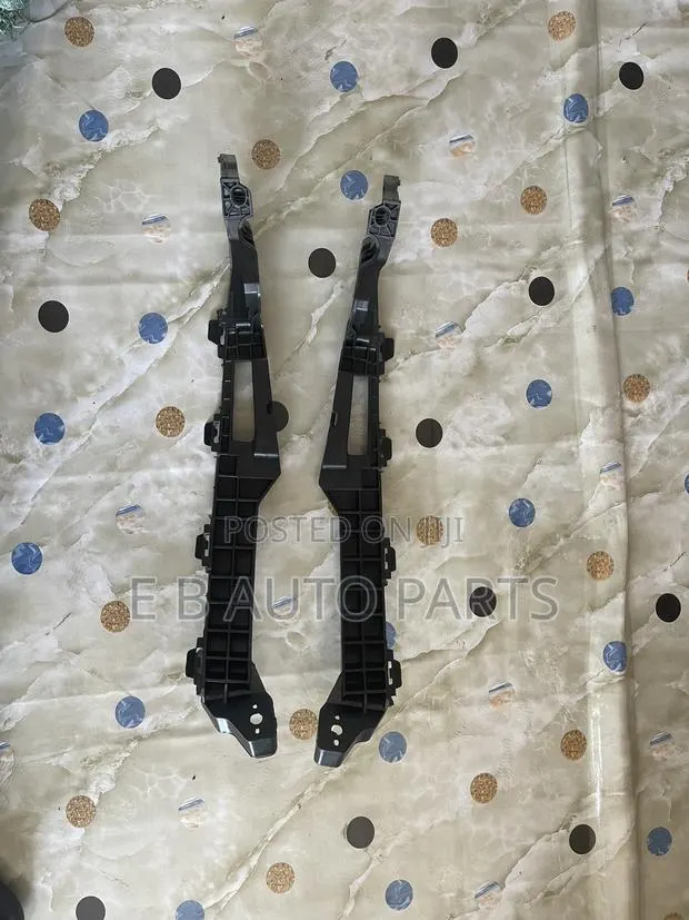 ACCORD 2018-2022 Headlight Seat Pair · Photo 1
