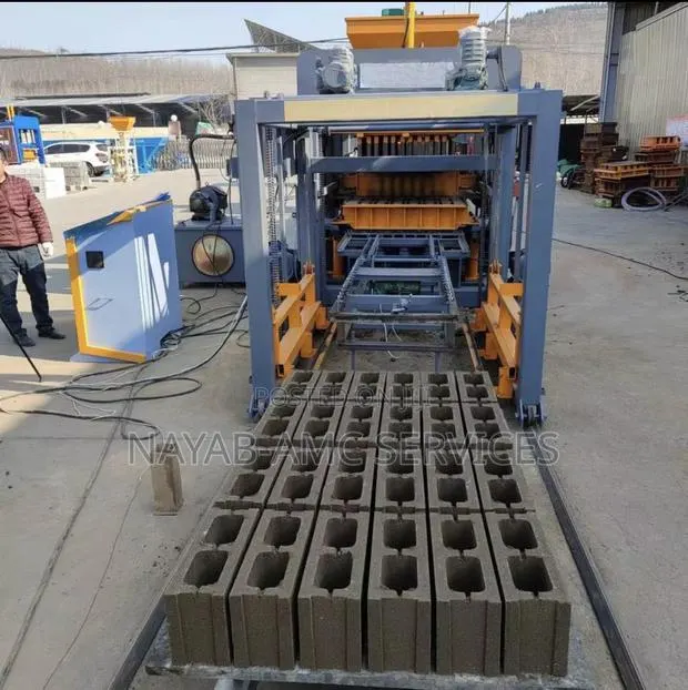 Fully Hydraulic and Automatic Industrial Block Making Machine · Photo 1