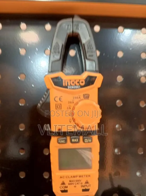 Digital Ac Clamp Meter / 600a - Dcm6003 · Photo 1