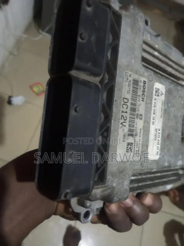 Mitsubishi Fuso Control Board · Photo 1