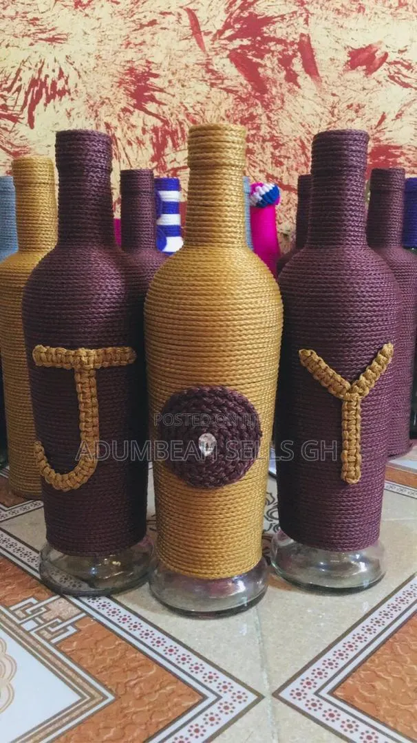 Bottle Flower Vase · Photo 2