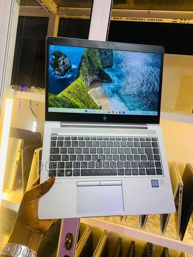 Laptop HP ProBook 640 G3 8GB Intel Core i5 SSD 256GB · Photo 1