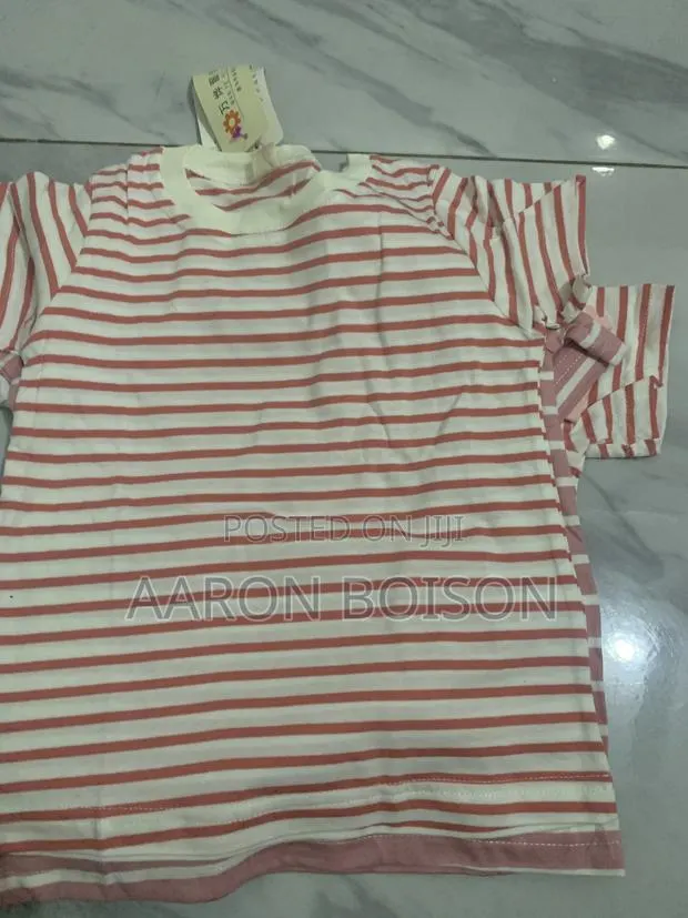 Stripe T-Shirts · Photo 4