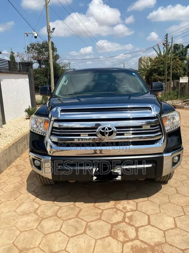 Toyota Tundra 2016 Black · Photo 1