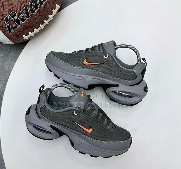 Nike Air Max Portal Black/ Grey · Photo 1