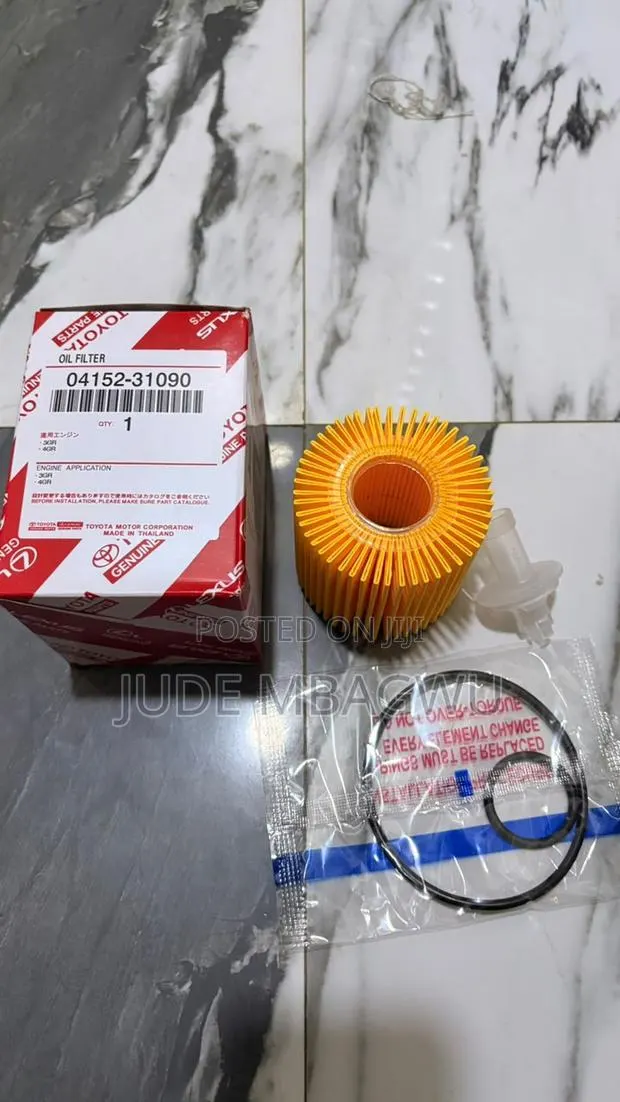 Toyota Camry Oil Filter (04152-31090) · Photo 1