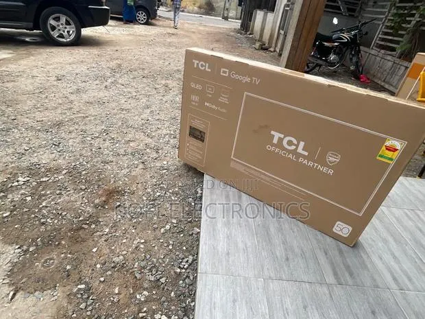 TCL 50′′ Uhd Google Tv Smart Entertainment · Photo 1
