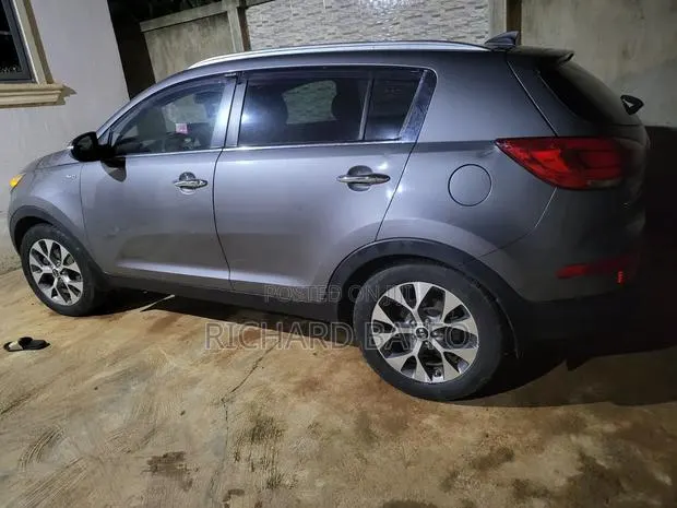 Kia Sportage EX 4dr SUV AWD (2.4L 4cyl 6A) 2015 Gray · Photo 1
