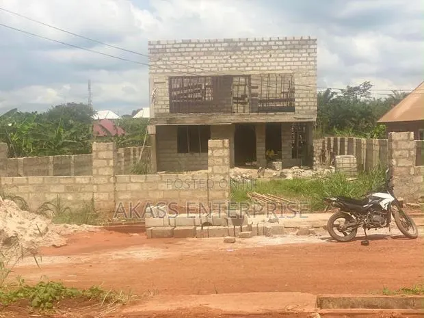 4bdrm Duplex in Atiwma Foase, Atwima Kwanwoma for sale · Photo 1