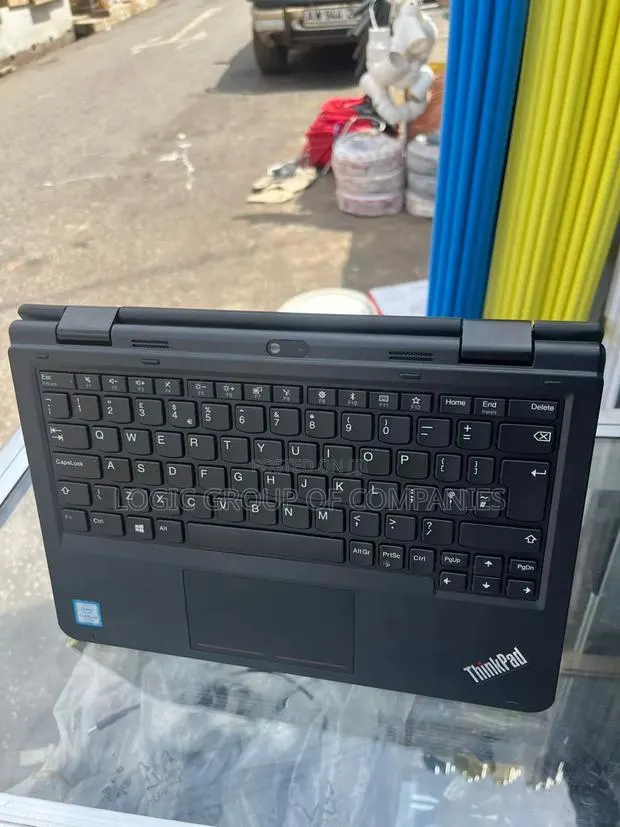 Laptop Lenovo Yoga 11e 8GB Intel Core M3 SSD 128GB · Photo 1