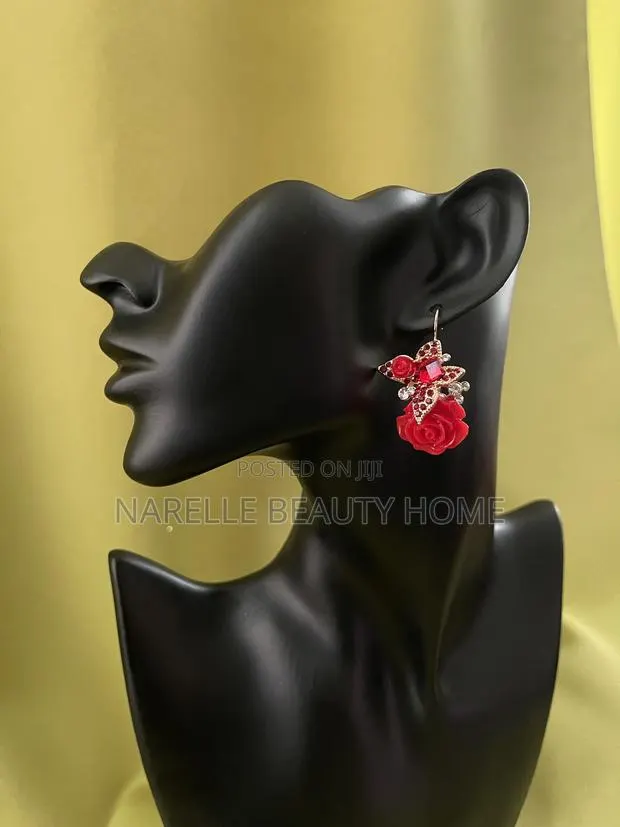 Classy Elegant Earrings - Accessory, Gift, Wedding, Party, Dinner · Photo 1