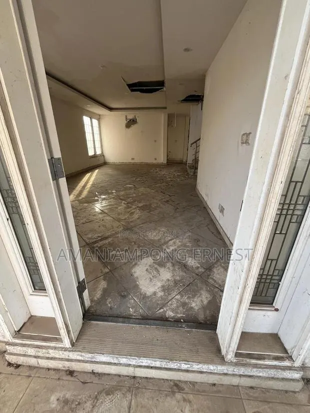 Cleaning Service · Photo 1