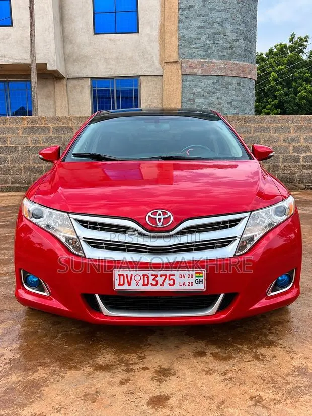 Toyota Venza Limited AWD V6 2013 Red · Photo 1