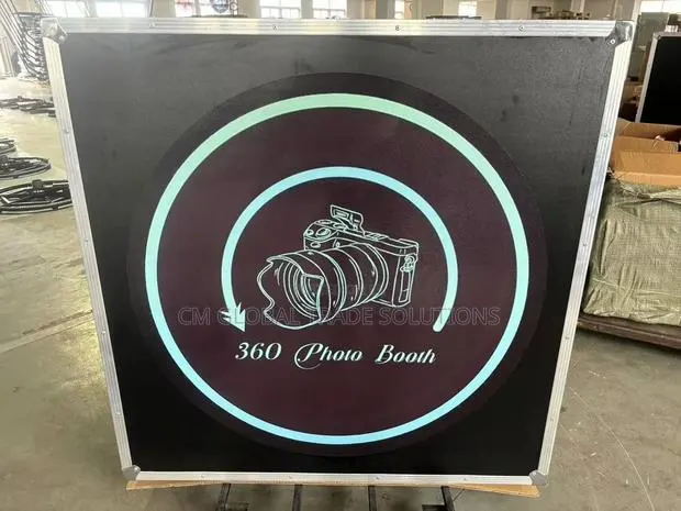 360 Photo Booth (115cm). · Photo 1