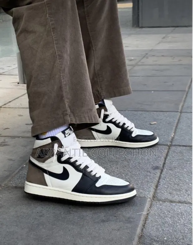 Nike Air Jordan 1 High Mocha · Photo 1