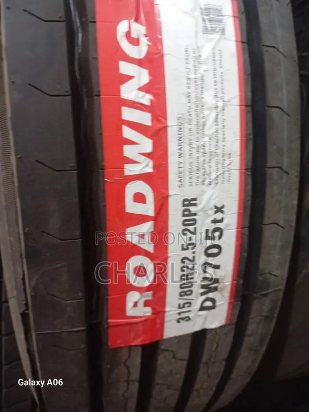 315/80R22.5Roadwing Tyre · Photo 1