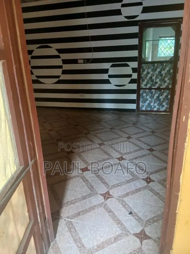 Furnished 1bdrm Apartment in Janypaul Building, New-Juaben Municipal · Photo 1