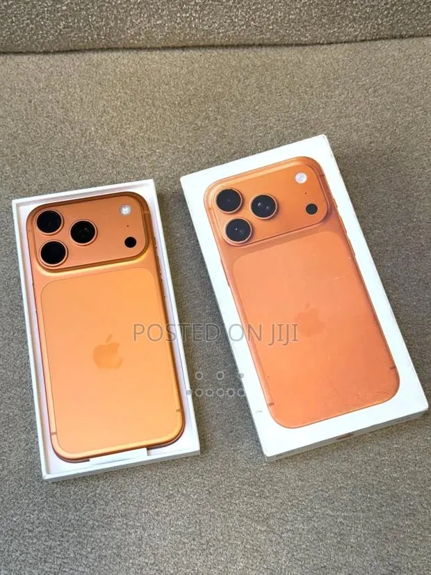Apple iPhone 17 Pro Max 256 GB Orange · Photo 1