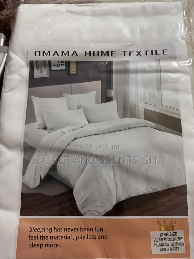 White Cotton Bedsheets · Photo 1