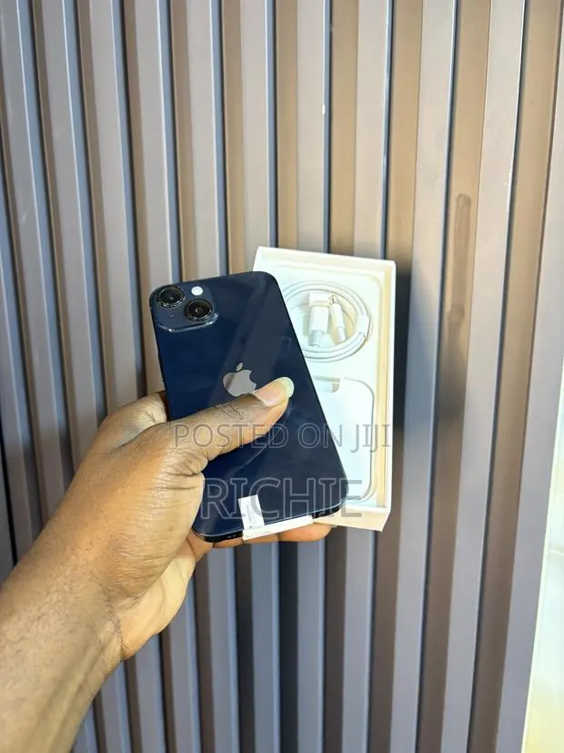 New Apple iPhone 14 128 GB Blue · Photo 1