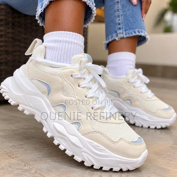 Boys Sneakers · Photo 1