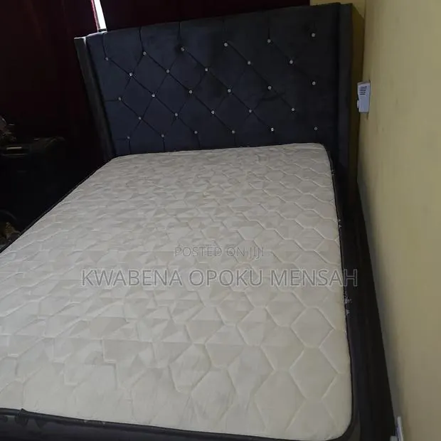 Double Bed Frame With Mattress · Photo 1
