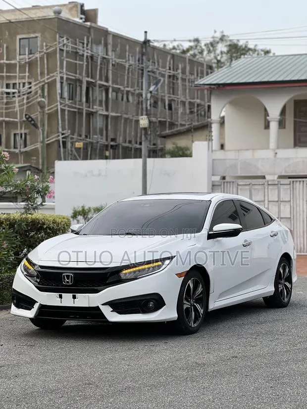 Honda Civic Touring 4dr Sedan (1.5L 4cyl) 2017 White