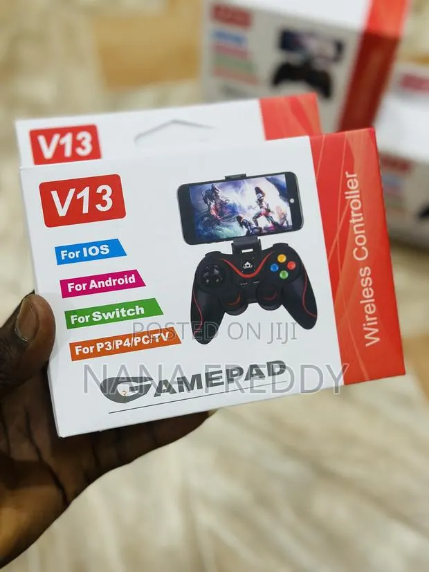 V13 Wireless Controller · Photo 1