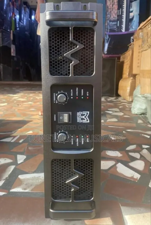 Martins Audio Mx12000 Power Amplifier · Photo 1