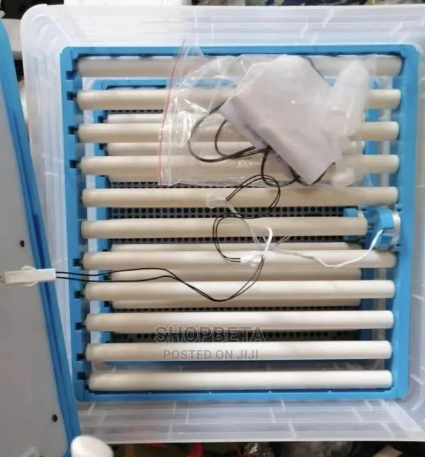 140 Poultry Egg Capacity Incubator · Photo 1