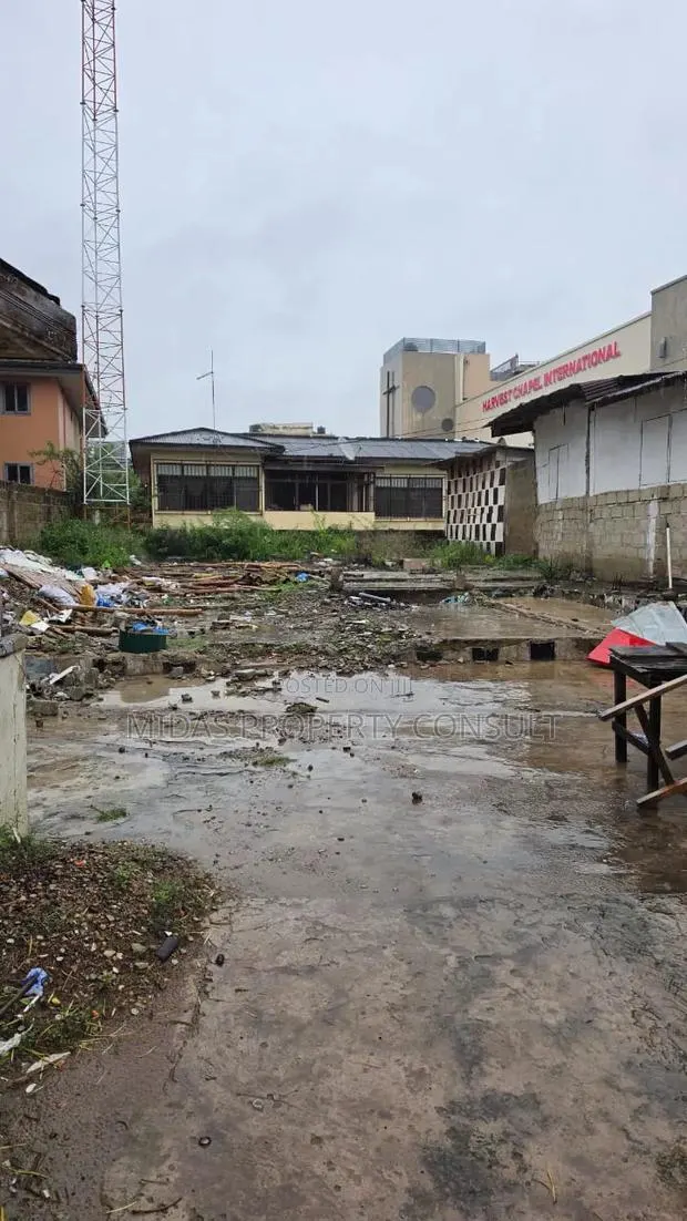 Plot of Land for Sale or Jv at Tesano Abeka · Photo 1