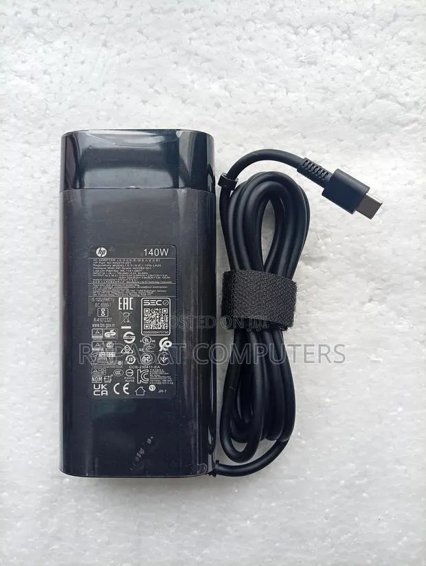 HP 28v 5a 140w Type C Adapter · Photo 1