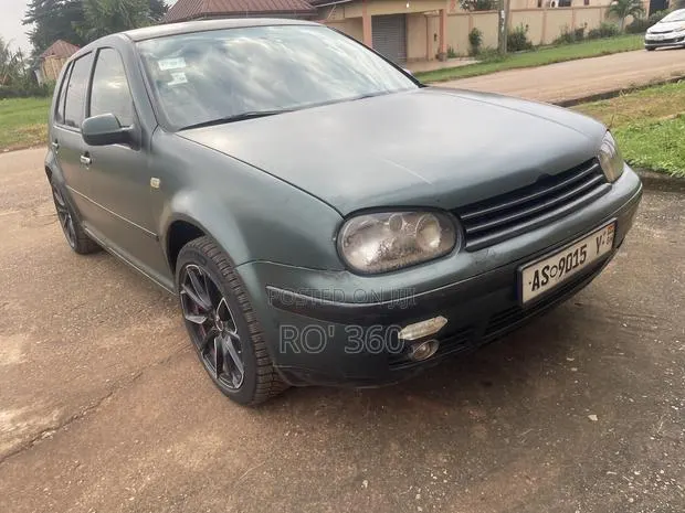 Volkswagen Golf 1999 Green · Photo 1