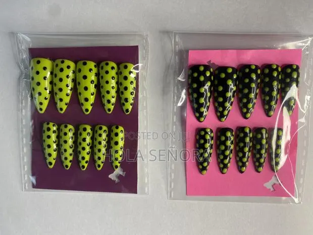 Handmade Press on Nails · Photo 4
