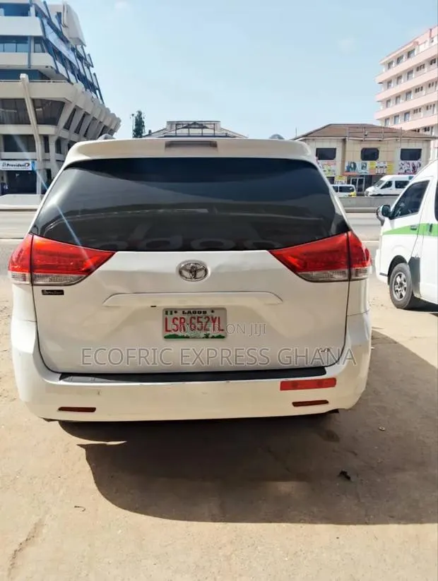 Vehicle Charter To Nigeria/Togo/Benin · Photo 1