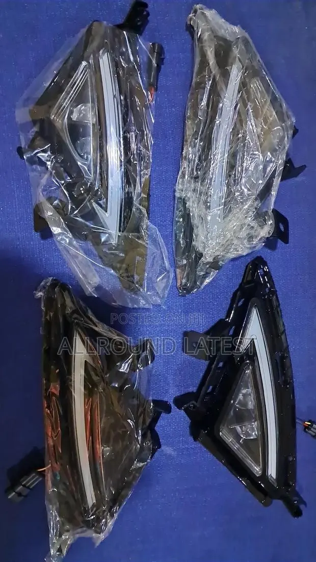 2021 Hyundai Elantra Fog Lights · Photo 1