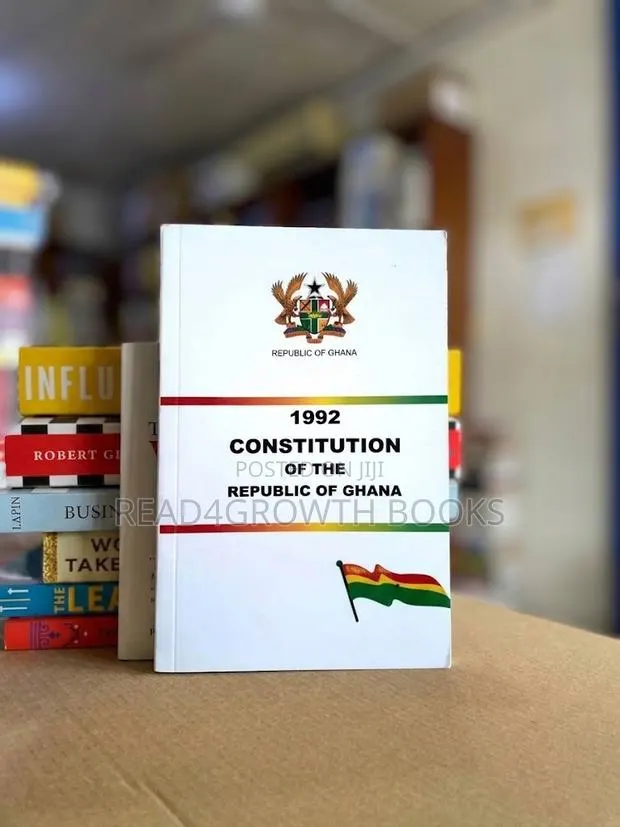 1992 Constitution of the Republic of Ghana (Small Size) · Photo 1